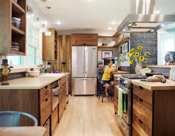 For anyone looking to upgrade their kitchen BUT remain eco-friendy, here are a few "green" kitchen appliances that you'll want to consider.  Source: Houzz